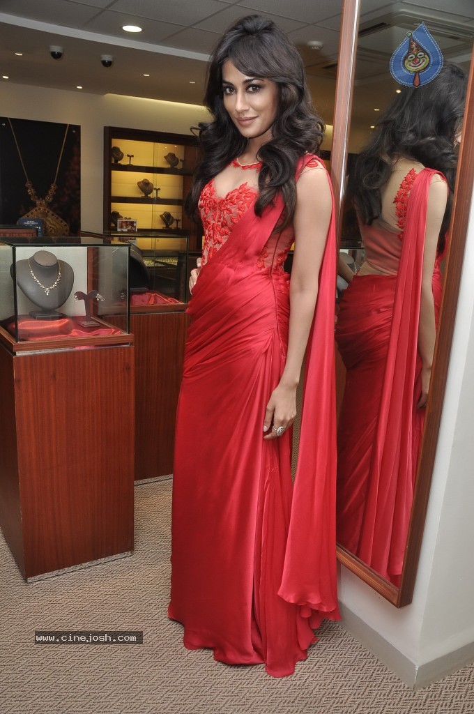 Chitrangada Singh Launches Femina Bridal Cover - 34 / 53 photos