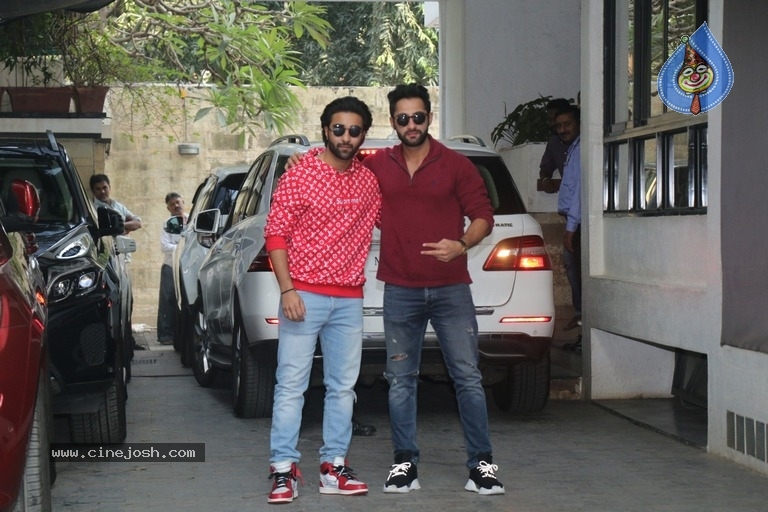 Christmas Party At Shashi Kapoor House - 1 / 10 photos