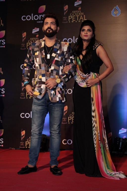 Colors Golden Petal Awards 2017 Red Carpet - 5 / 60 photos