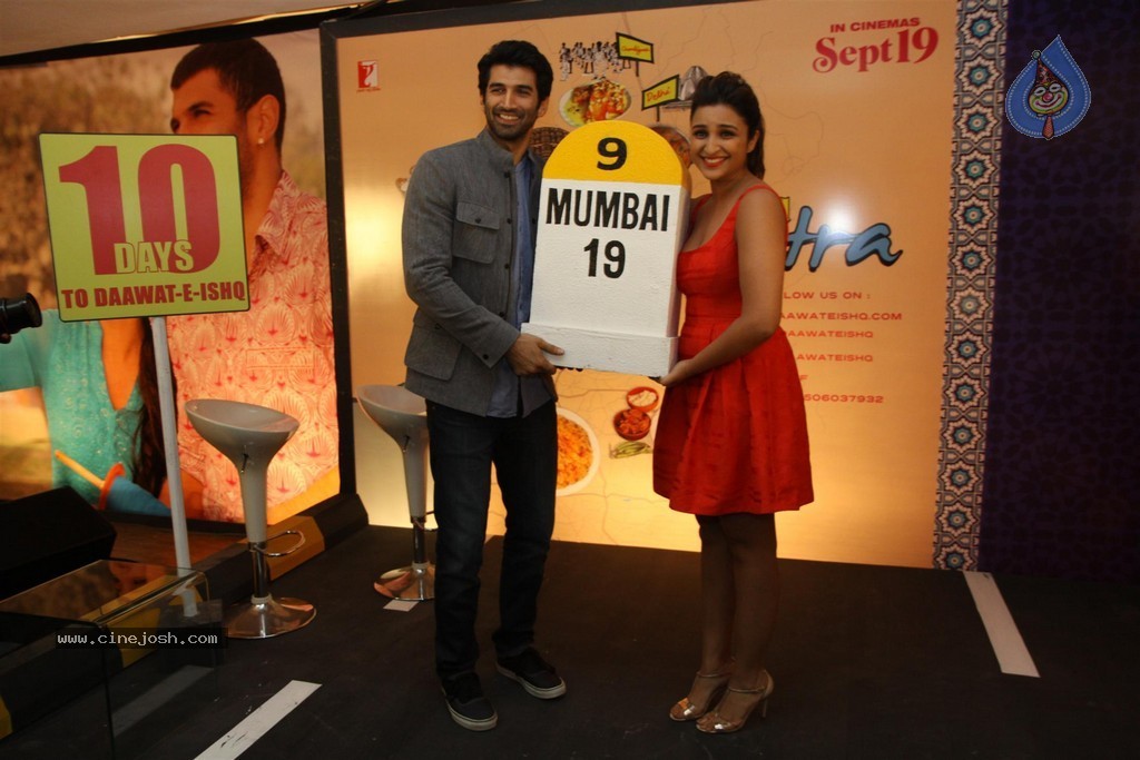 Daawat E Ishq Film Press Meet - 34 / 60 photos