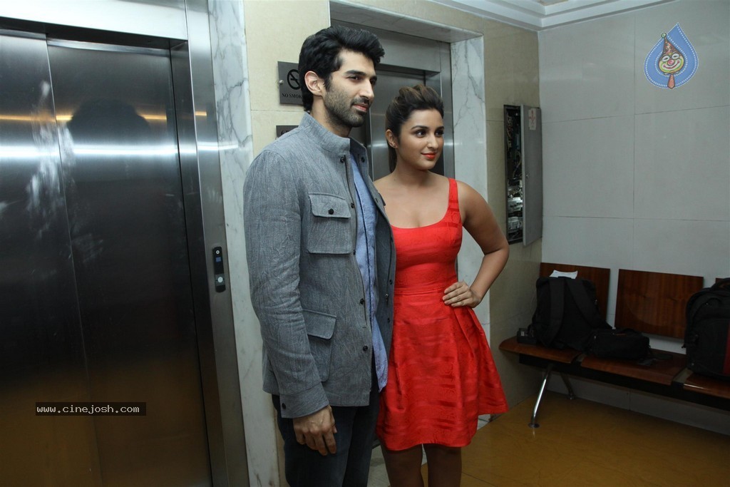 Daawat E Ishq Film Press Meet - 42 / 60 photos