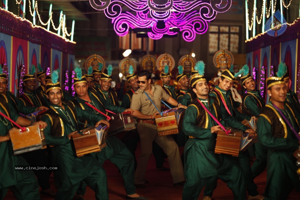 Dabangg 2 Movie Stills - 7 / 27 photos
