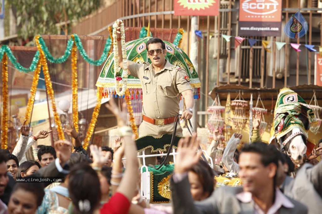 Dabangg 2 Movie Stills - 14 / 27 photos