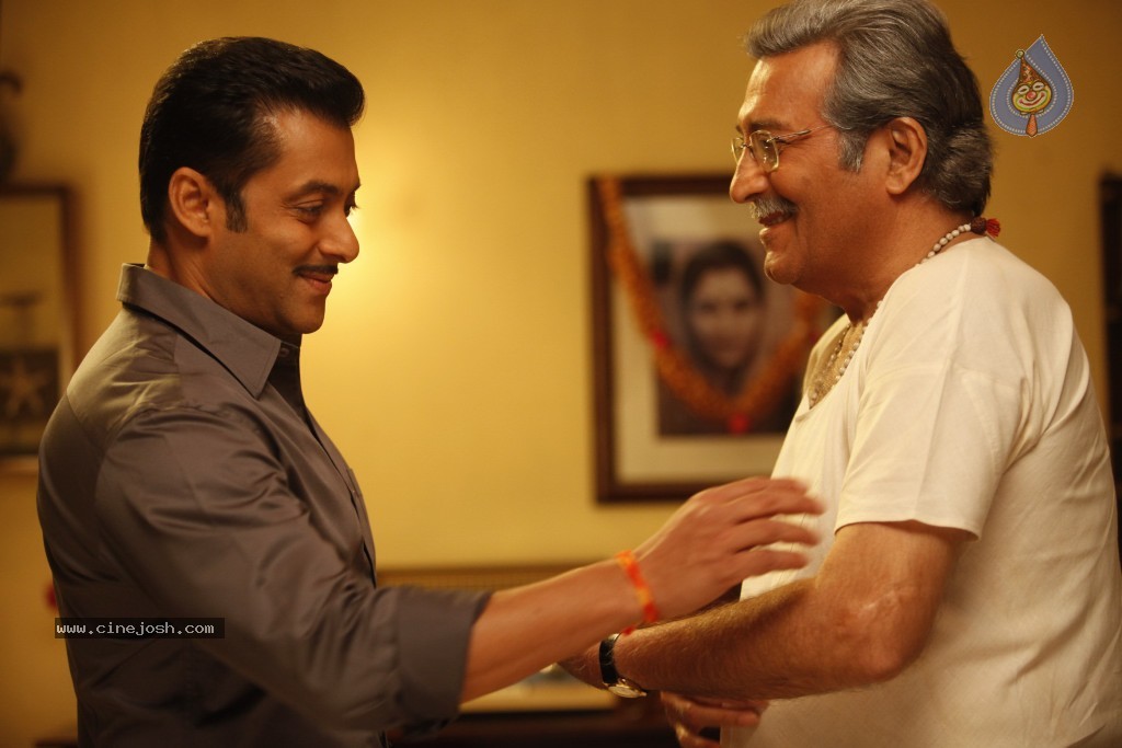 Dabangg 2 Movie Stills - 15 / 27 photos