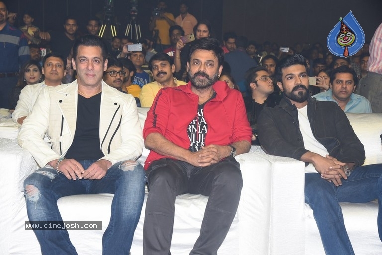 Dabangg 3 Movie Pre Release Event - 9 / 102 photos