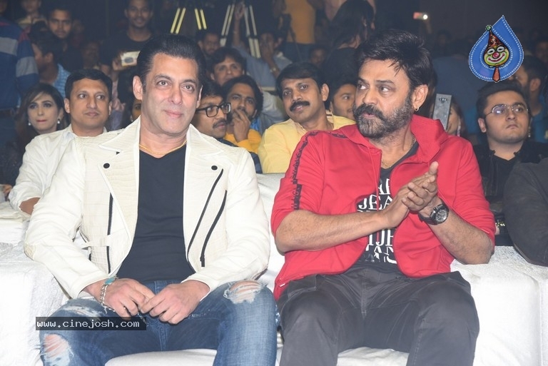 Dabangg 3 Movie Pre Release Event - 92 / 102 photos