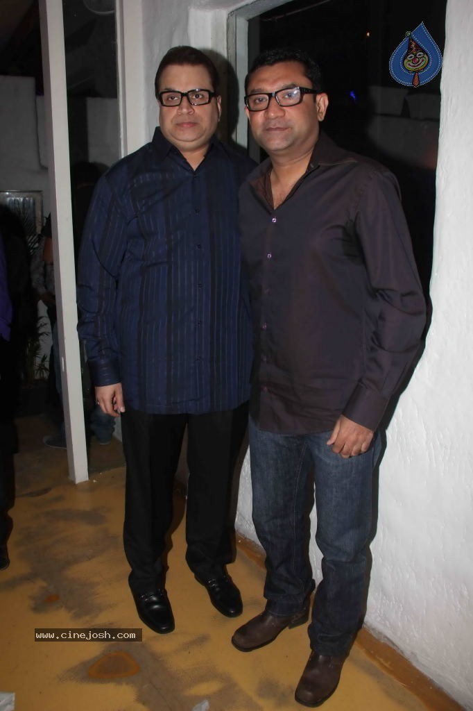 Dabboo Ratnani Calendar 2012 Launch - 94 / 150 photos