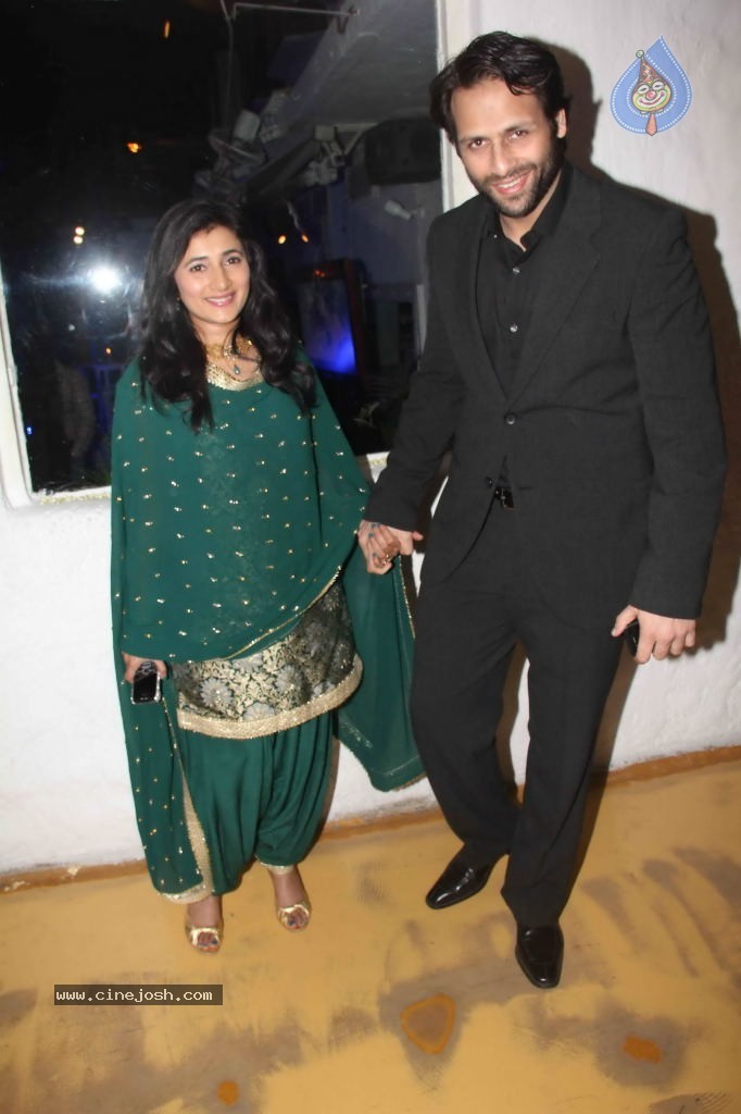 Dabboo Ratnani Calendar 2012 Launch - 123 / 150 photos