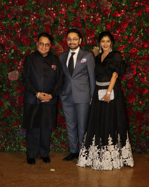 Deepika - Ranveer Mumbai Reception  - 28 / 93 photos