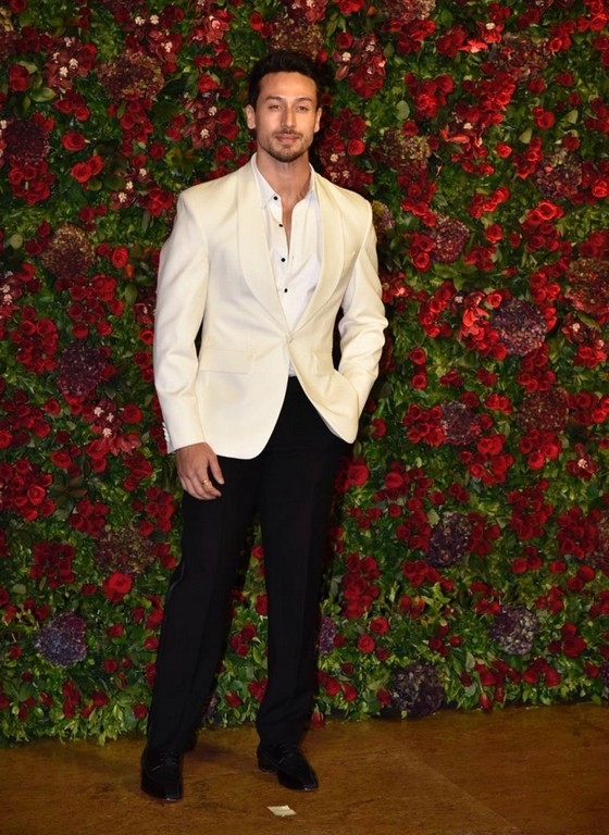 Deepika - Ranveer Mumbai Reception  - 39 / 93 photos