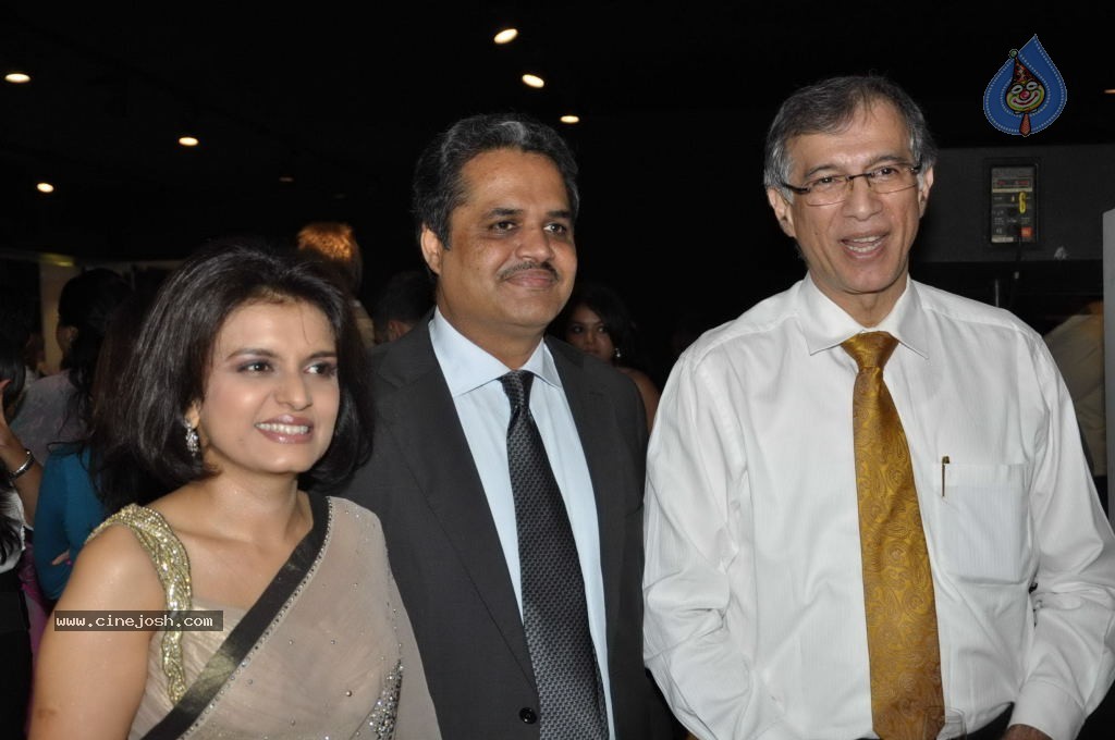 Deepika Padukone Inaugurates Poggenpohl Store - 9 / 45 photos