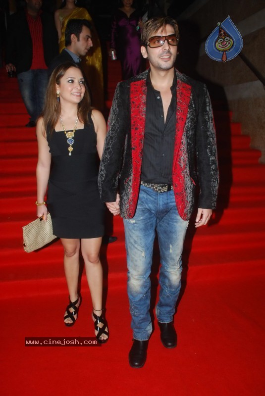 Deepika Padukone Ramp Walk at IIJW 2010 Stills - 151 / 155 photos