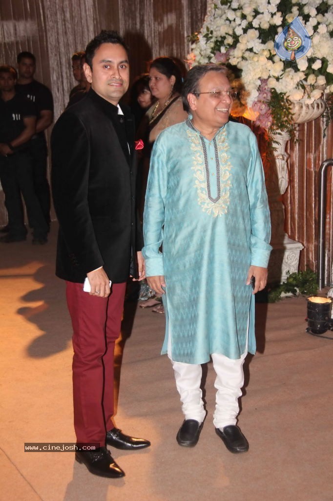 Deepshikha and Dheeraj Deshmukh Reception - 68 / 69 photos