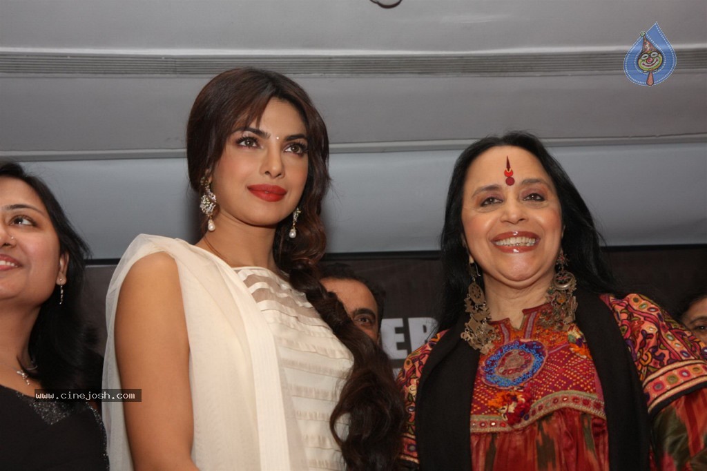 Deewana Main Deewana Music Launch - 35 / 37 photos