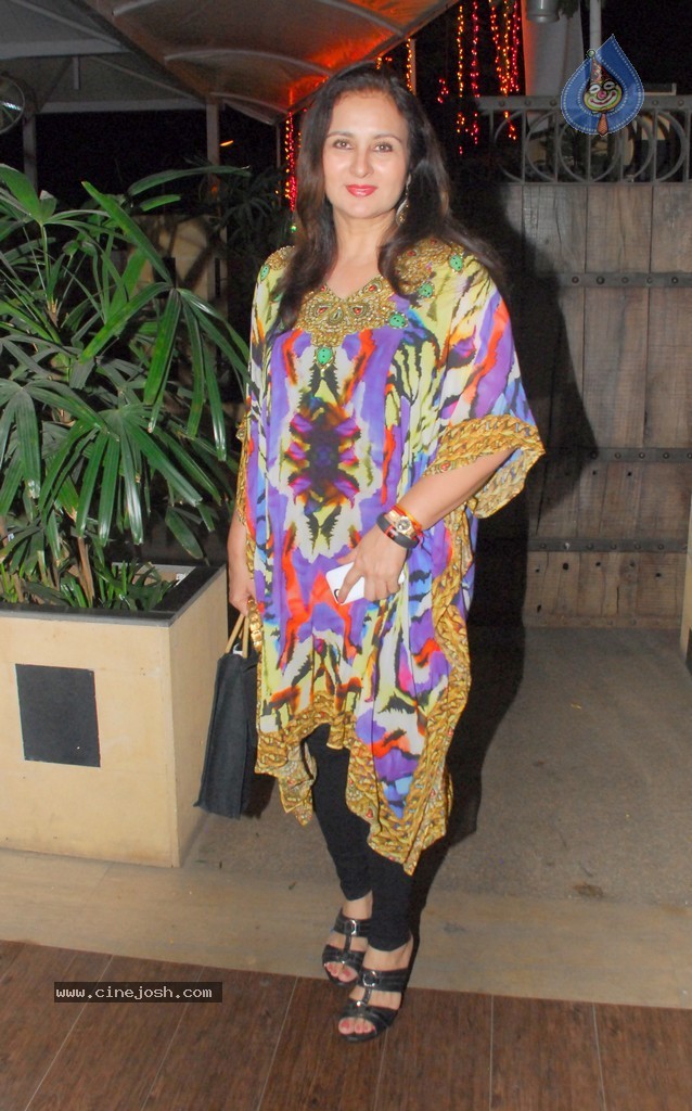 Designer Rohit Verma Bday Bash 2014 - 7 / 33 photos