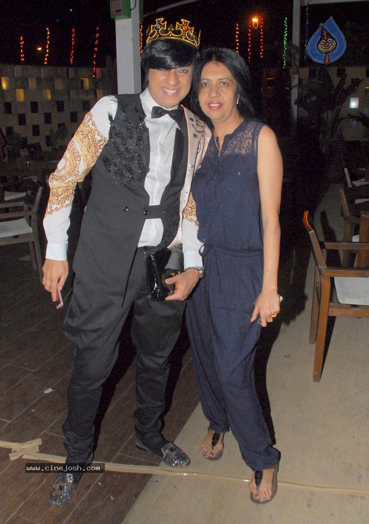 Designer Rohit Verma Bday Bash 2014 - 10 / 33 photos
