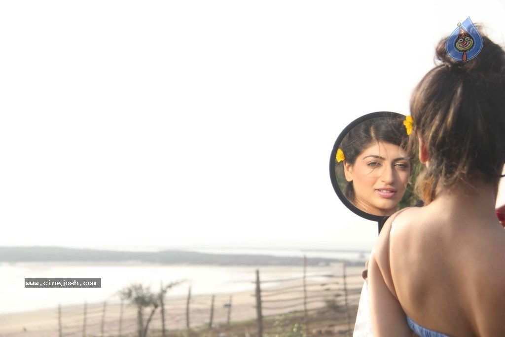 Designer Umair Zafar Spicy Collection Photoshoot - 22 / 134 photos