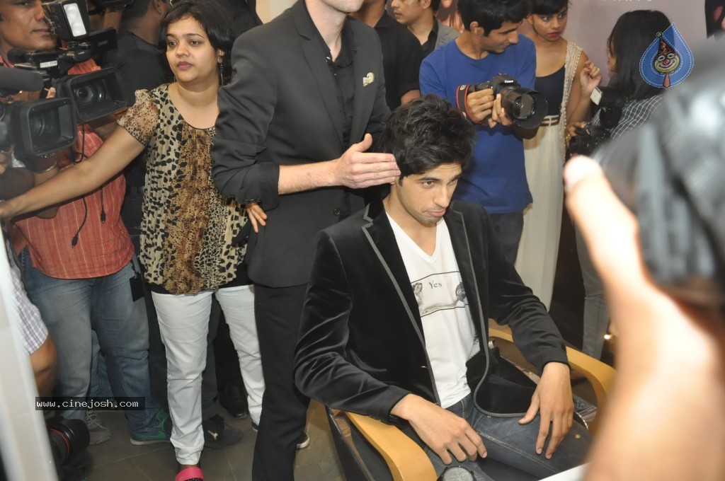 Dessange International Salon n Spa Launch - 72 / 135 photos