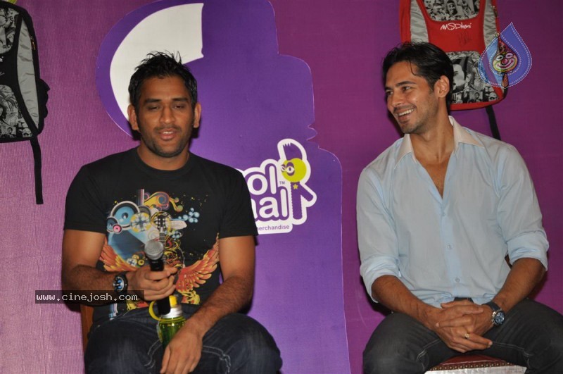 Dhoni Launches his Merchandise Cool Maal - 3 / 39 photos