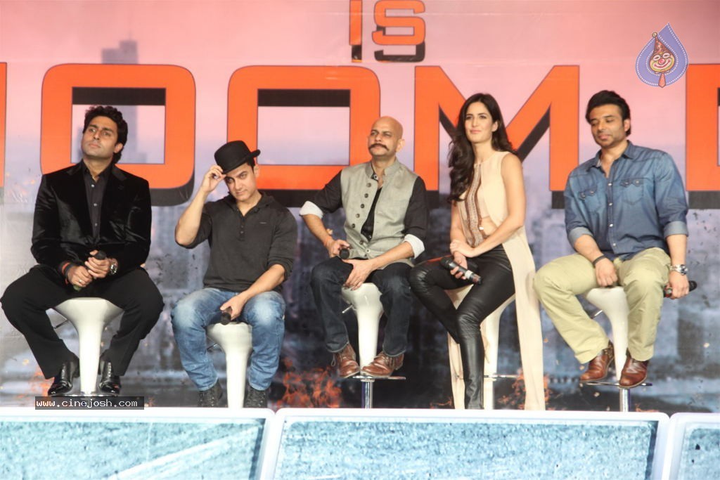 Dhoom 3 Film Press Meet - 10 / 38 photos