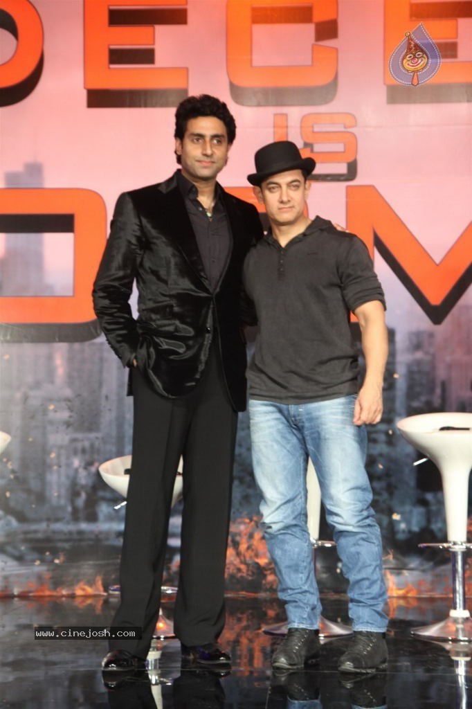 Dhoom 3 Film Press Meet - 29 / 38 photos