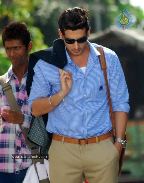 Dia Mirza and Zayed Khan Movie on Location  - 17 / 35 photos