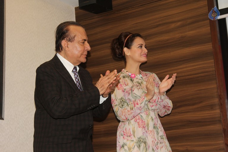 Dia Mirza Unveils Health and Nutrition Magazine Issue - 6 / 34 photos