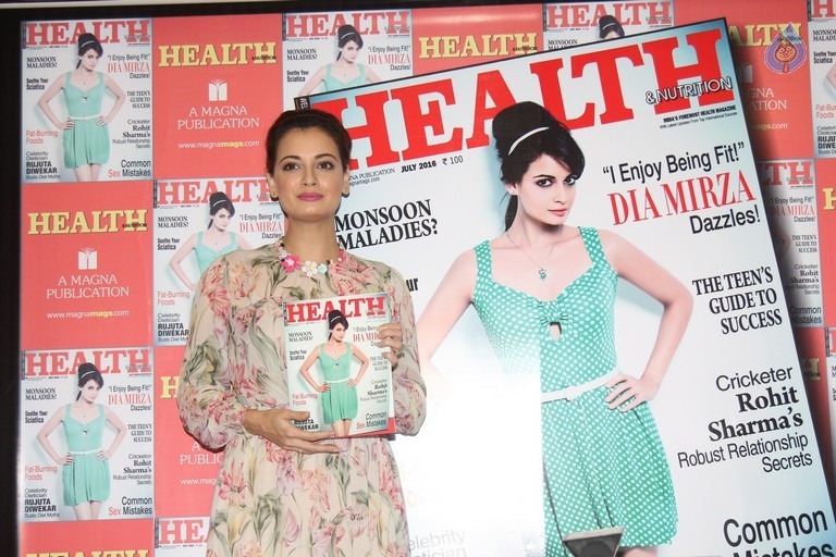 Dia Mirza Unveils Health and Nutrition Magazine Issue - 8 / 34 photos