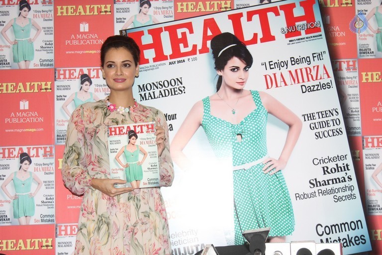 Dia Mirza Unveils Health and Nutrition Magazine Issue - 9 / 34 photos