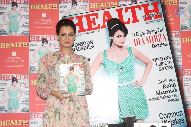 Dia Mirza Unveils Health and Nutrition Magazine Issue - 10 / 34 photos