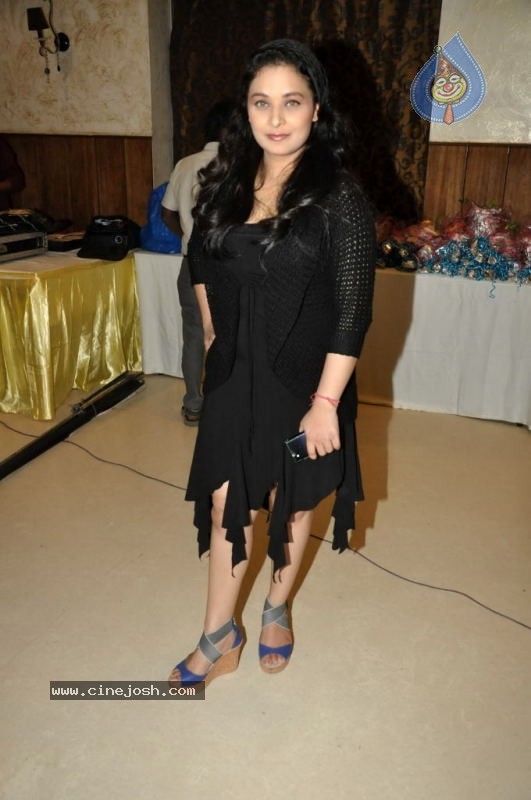 Dilip Vengsarkar Felicitate Ajay Devgan - 3 / 41 photos