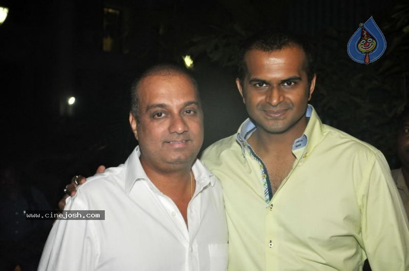 Dilip Vengsarkar Felicitate Ajay Devgan - 28 / 41 photos