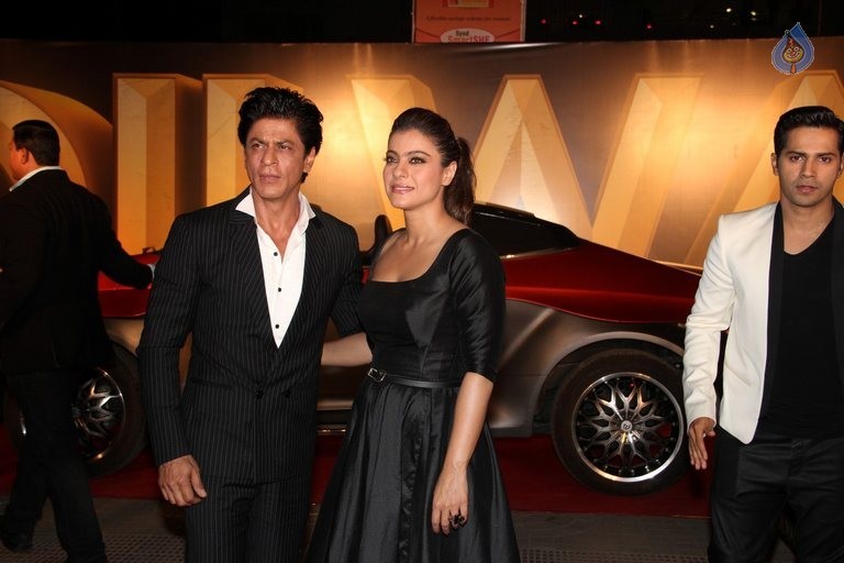 Dilwale Film Trailer Launch - 55 / 84 photos