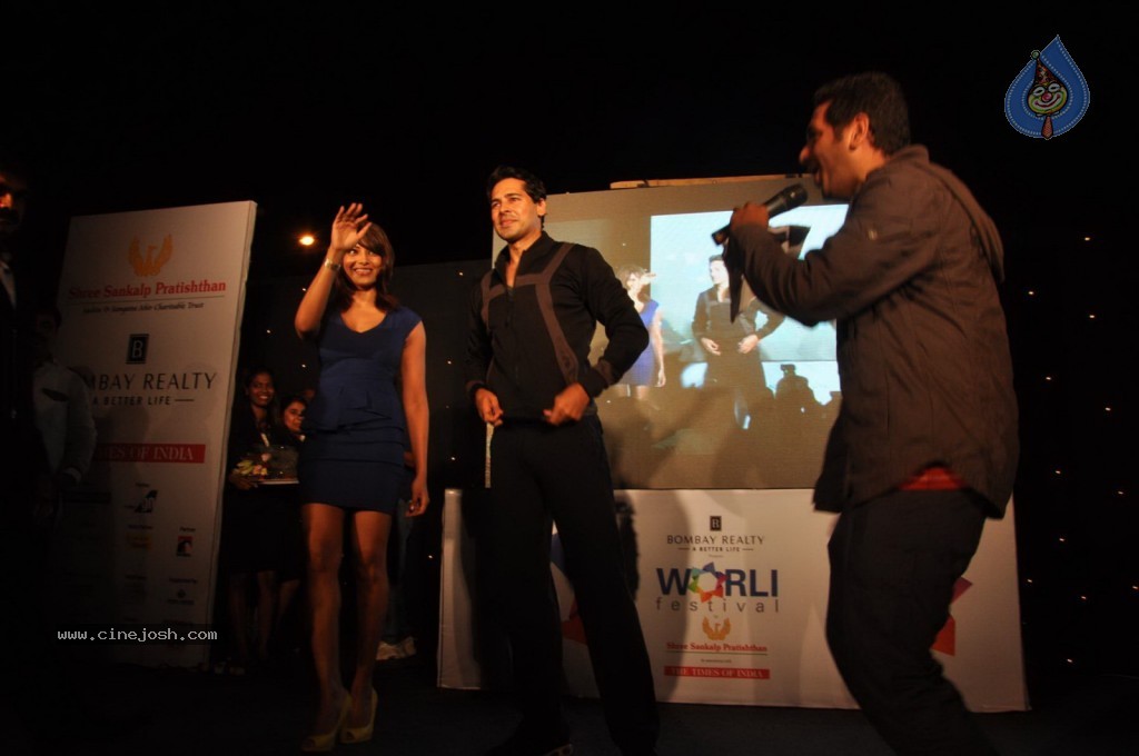 Dino Morea DM Fitness Station Launch - 32 / 35 photos