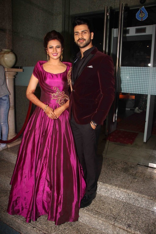 Divyanka and Vivek Wedding Party - 2 / 42 photos