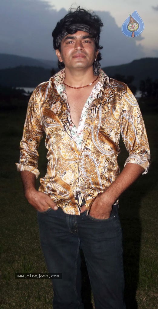 Doll Me Kuch Kala Hai Shooting Spot - 2 / 13 photos