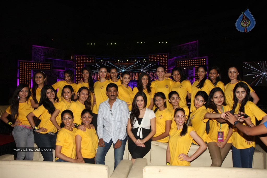 Dress Rehearsals of Indian Princess 2013 Event - 34 / 48 photos