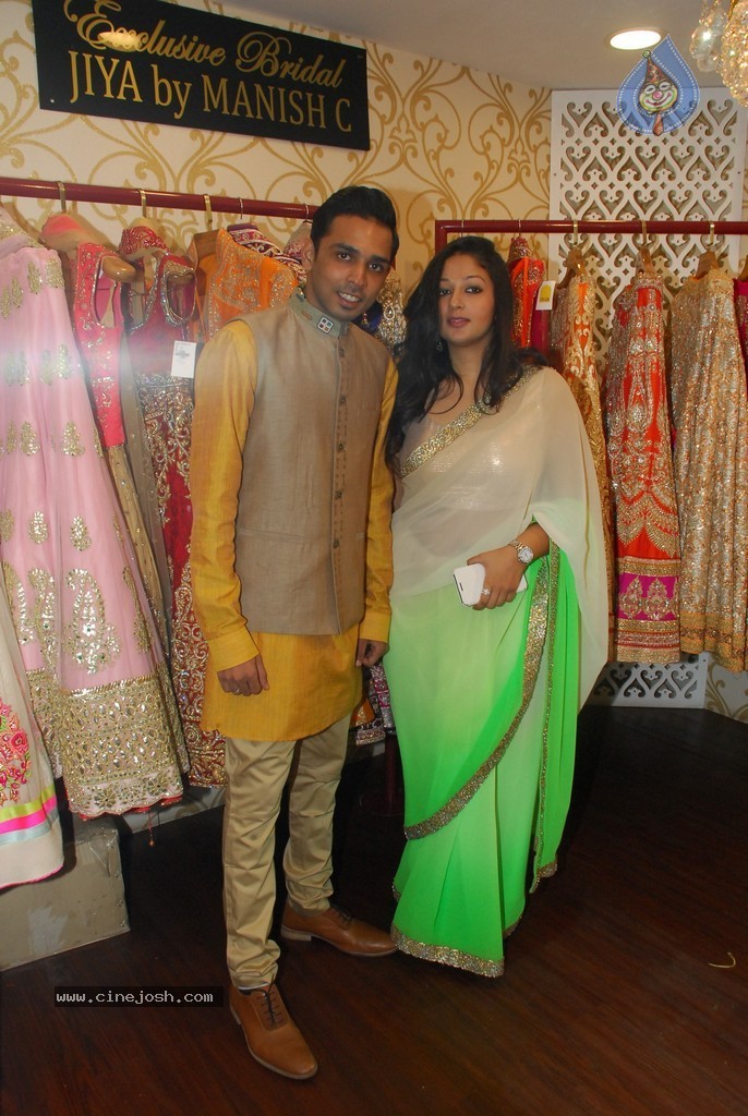 DVAR Photography n Fashion Exhibit - 35 / 59 photos