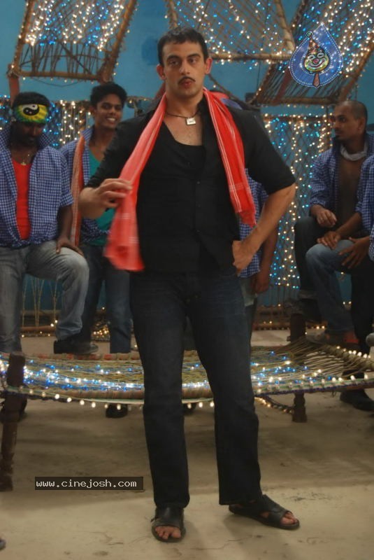 Ek Bura Aadmi Movie Item Song Shooting Spot - 18 / 23 photos