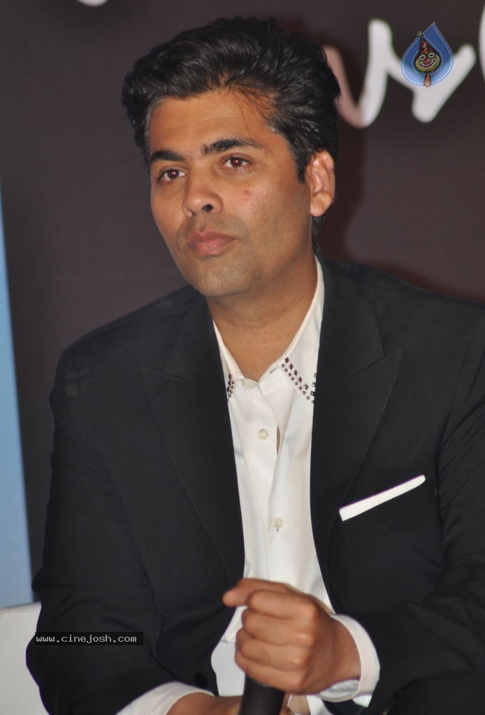 Ek Main Aur Ekk Tu Movie First Look Launch - 31 / 52 photos