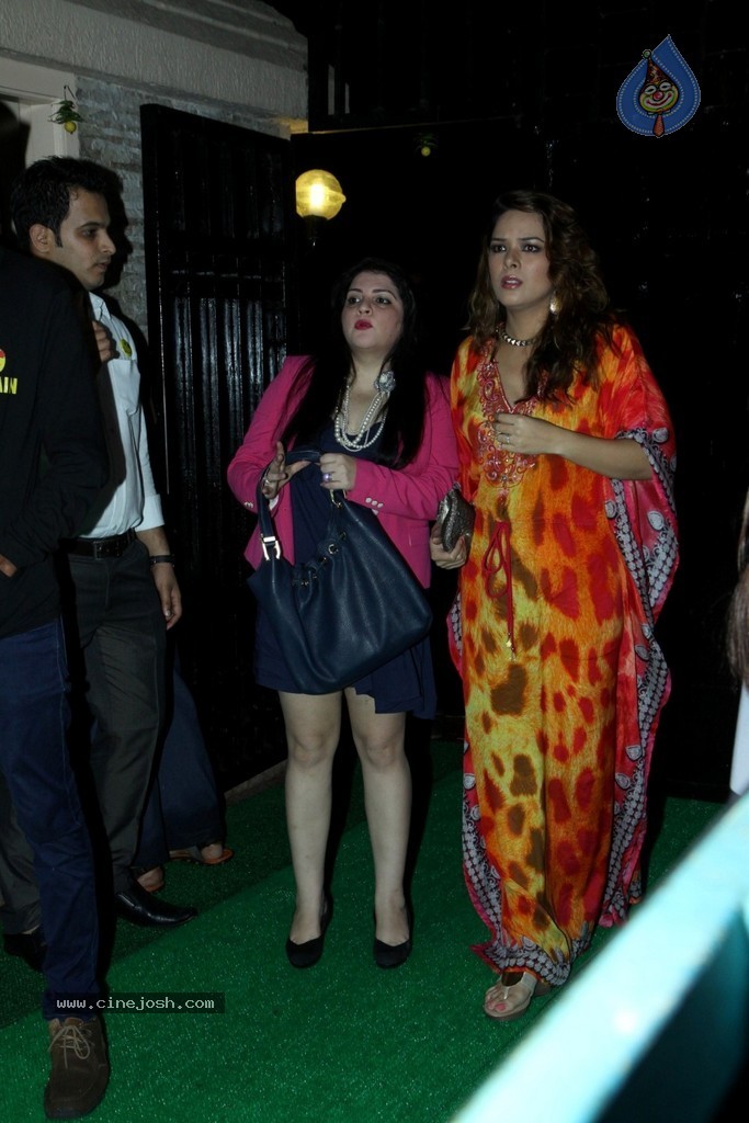 Ek Villain 100 Crore Success Party - 143 / 148 photos