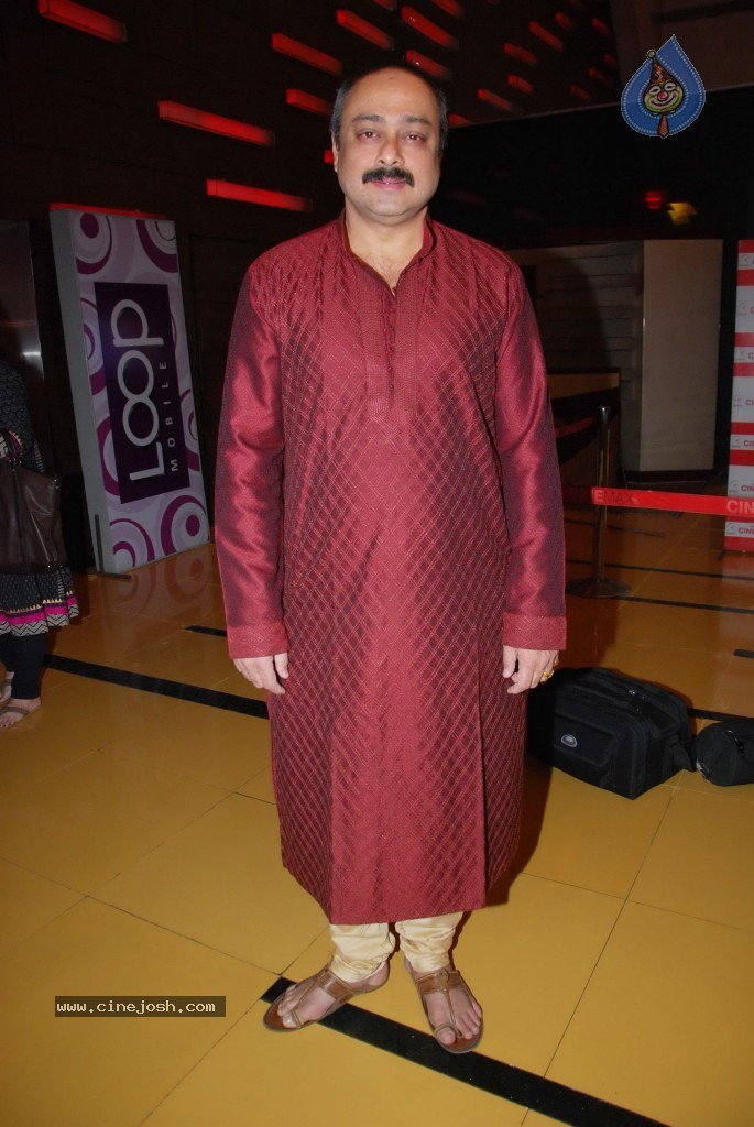 Ekk Deewana Tha Movie Special Show - 16 / 79 photos