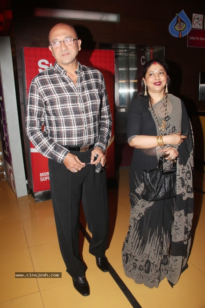 Ekk Deewana Tha Movie Special Show - 61 / 79 photos