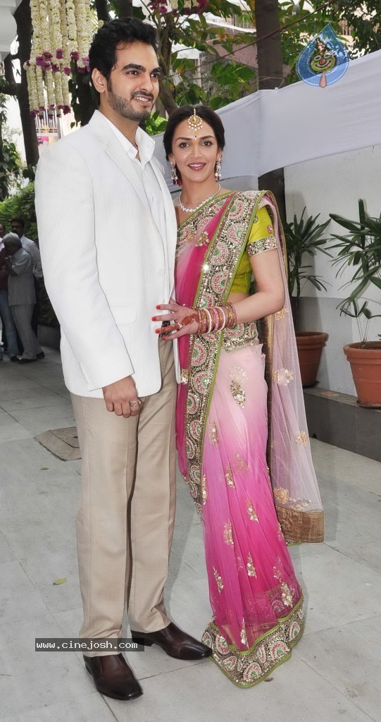 Esha Deol Engagement Photos - 5 / 31 photos