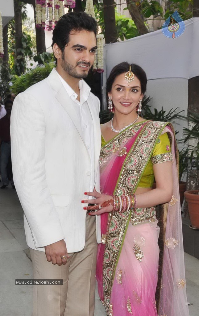 Esha Deol Engagement Photos - 15 / 31 photos