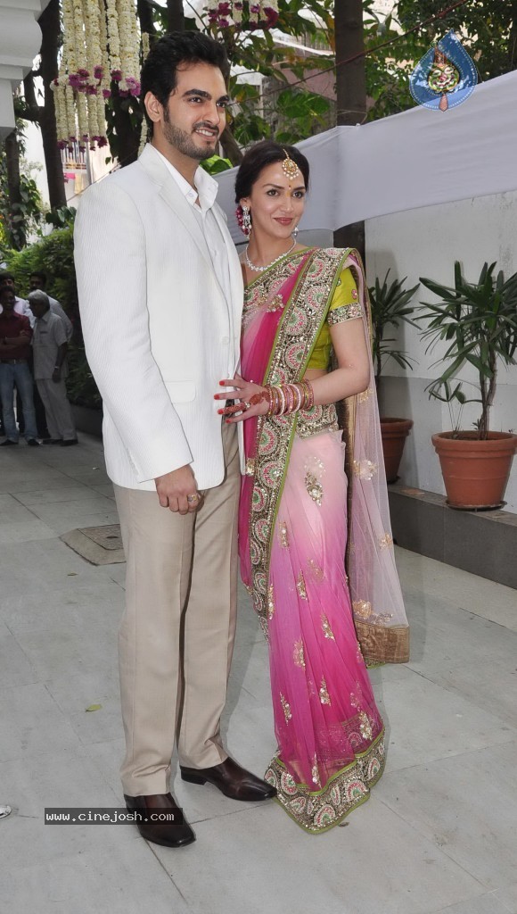 Esha Deol Engagement Photos - 21 / 31 photos