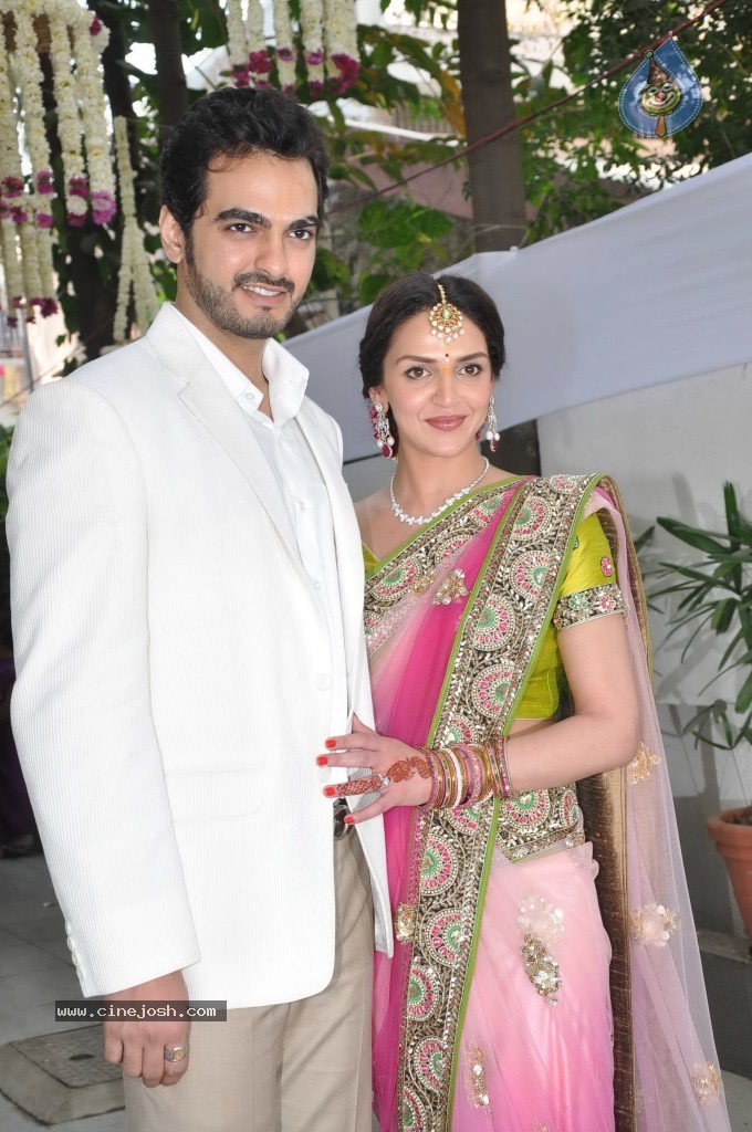 Esha Deol Engagement Photos - 23 / 31 photos