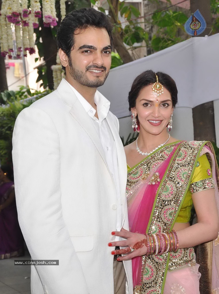 Esha Deol Engagement Photos - 30 / 31 photos