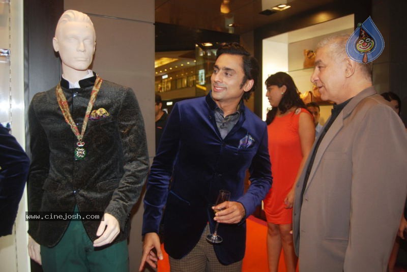 Etro Store Launch Photos - 31 / 33 photos