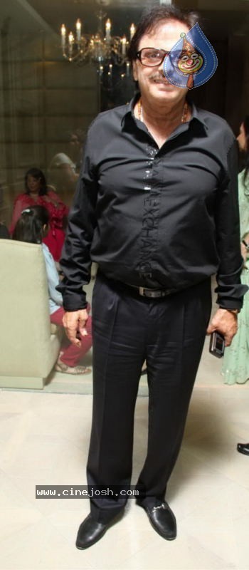 Farah Khan Fine Jewellery Store Launch Party - 14 / 23 photos